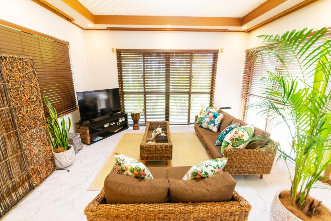 Palm Villa Ishigakijima Yugafu Ishigaki  Екстер'єр фото